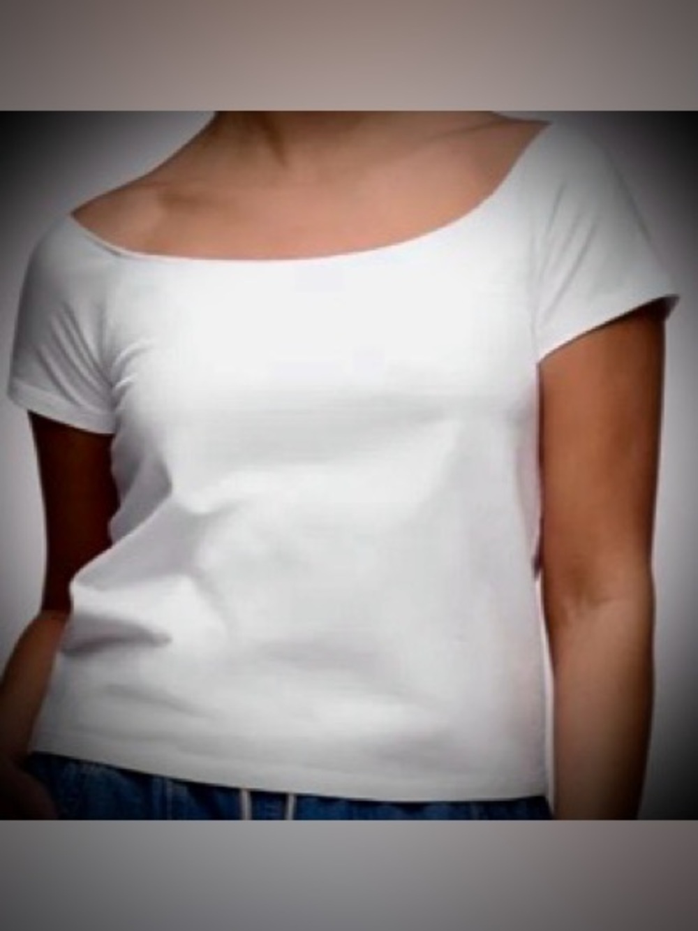 NWOT!! Nuuds Ease Tee